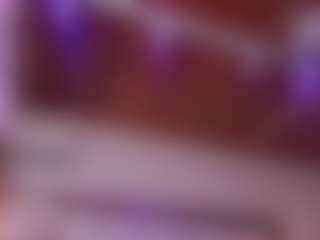 Live cam show with Kate Moorex - Oil on ObeyMaria