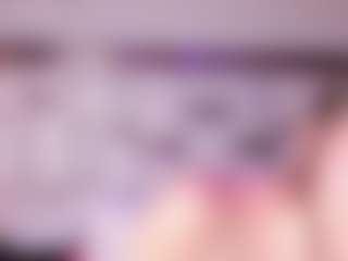 Live cam show with Kate Moorex - Flashing on Camsoda