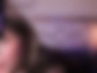 Live cam show with Kate Moorex - Blonde Hair Curvy on Camsoda