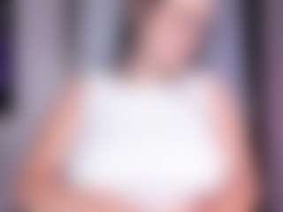 Live cam show with Kate Moorex - Bedroom on Camsoda