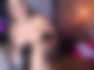 Live cam show with Kate Moorex - Double Penetration on CamwithHer