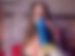 Live cam show with Kate Moorex - Solo on Camsoda
