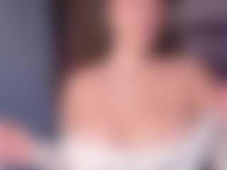 Live cam show with Kate Moorex - Lush Blonde Hair on Adult Interactions