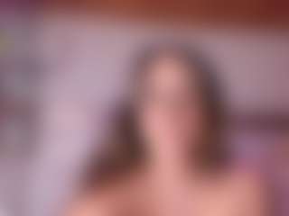 Live cam show with Kate Moorex - Young Adult on livesuperchat.net
