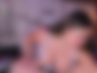 Live cam show with Kate Moorex - Bikini on AdultVida.com