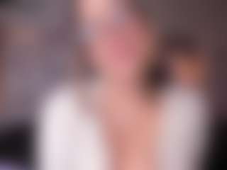 Live cam show with Kate Moorex - College MILF on Camsoda