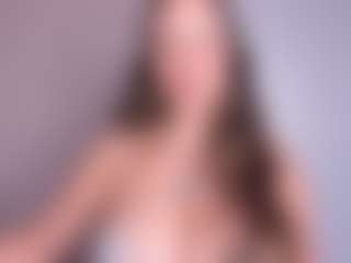 Live cam show with Kate Moorex - Public BBW on livesuperchat.net