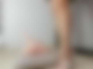 Live cam show with Kate Moorex - College Curvy on slutload