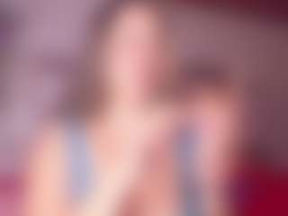 Live cam show with Kate Moorex - Bikini on xplaylive.com