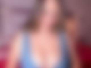 Live cam show with Kate Moorex - College Curvy on xplaylive.com