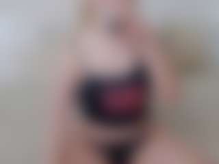 MissBlondy's Live Sex Cam Show