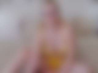 Live cam show with MissBlondy - Sexydance on 1on1-livenow