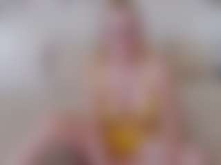 Live cam show with MissBlondy - Roleplay on Instabang