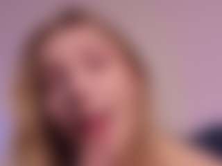 Live cam show with MissSquirtling - Fetish on Camsoda