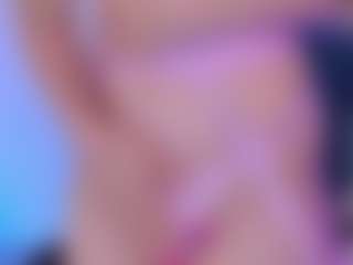 Live cam show with MissSquirtling - Blue Eyes on livesuperchat.net