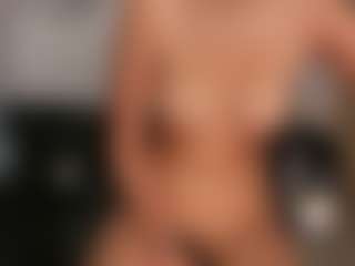 amara-fox's Live Sex Cam Show