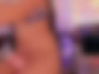 amara-fox's Live Sex Cam Show