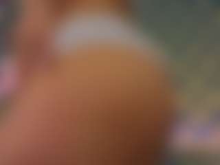 Live cam show with MissRossi - Body Massage on Gym Cam Girls