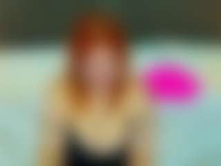 Live cam show with ClumsyNana - Green Eyes on AdultVida.com