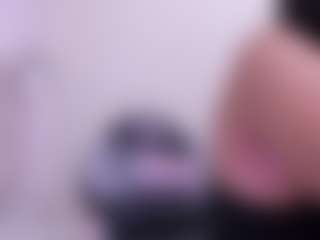 Live cam show with raichel - Camel Toe on Porn Luv