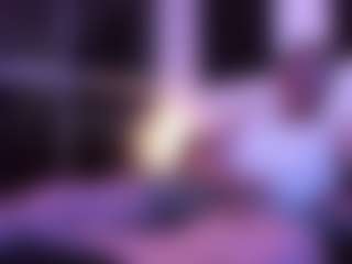 Eloncoxx01's Live Sex Cam Show