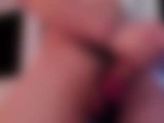 Eloncoxx01's Live Sex Cam Show