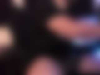 Eloncoxx01's Live Sex Cam Show