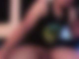 Live cam show with Eloncoxx01 - Outside on Soda Cam