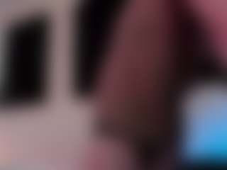 Live cam show with Eloncoxx01 - Nipple Piercings on madthumbs