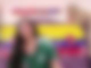 Live cam show with AmaraDavis - Plug on AdultVida.com