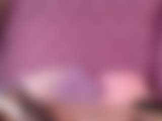 Live cam show with Amara Davis - Glasses on CamwithHer