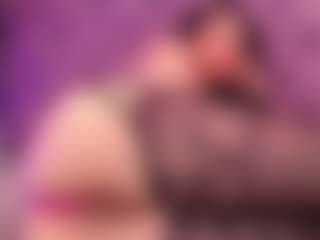 Live cam show with Amara Davis - Student on CamwithHer