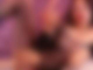 Live cam show with Amara Davis - Butt Plug on CamSodaAdn