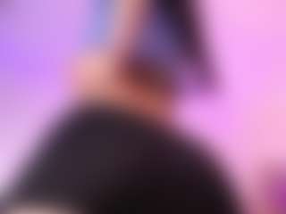 Live cam show with Amara Davis - Butt Plug on Camsoda