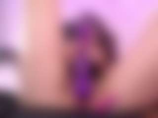 Live cam show with Amara Davis - Fuck Machine on livesuperchat.net