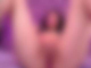 Amara Davis's Live Sex Cam Show