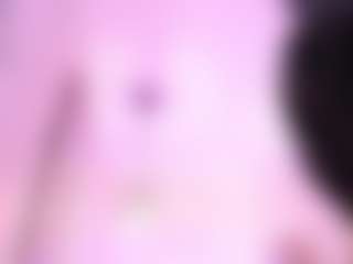 Live cam show with Amara Davis - Oil on Camsoda