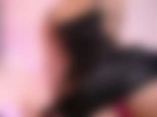 Amara Davis's Live Sex Cam Show