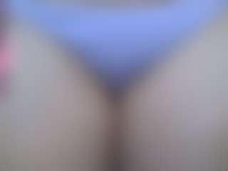 Live cam show with AyanaBetance - Green Eyes on intimatelivegirls.com
