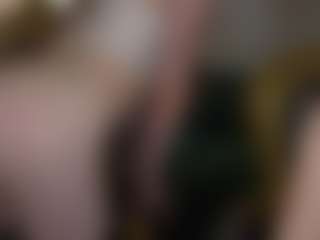 Ella054's Live Sex Cam Show