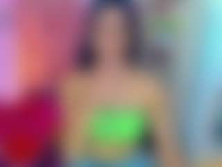 Live-Cam-Show mit Jessicahott01 - Nipple Piercings auf Camsoda