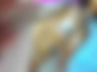 Live cam show with Anya-Belle - Shaved Pussy on StripNow
