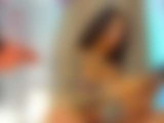 Live cam show with Anya-Belle - Squirt Teen (18+) on SpunkLive
