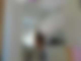 Live cam show with Anya-Belle - Gagging on Dare Cams