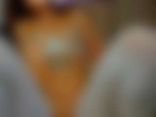 Live cam show with Anya-Belle - Camel Toe on SmokeAndPoke