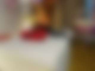 Live cam show with Anya-Belle - Gagging on hrnylive.com