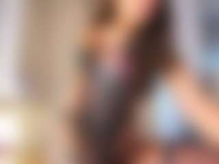 Live cam show with Anya-Belle - Smoking on CamClone