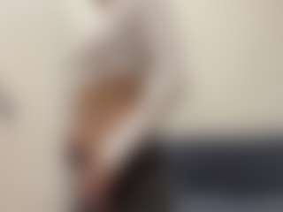 Live cam show with DavidLovensheimer - Mature on chickslive.net