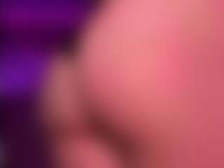 Live cam show with DionReagin - Body Massage on CamwithHer