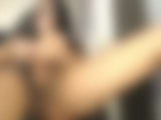 Live cam show with KamelyHott - Ejaculation on CamSextacy